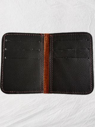 Tarjetero de piel hecho a mano - Diseños únicos