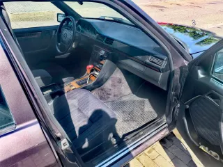 Mercedes-W124 ranchera AVERIADO