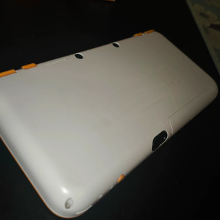 New Nintendo 2DS XL Bianco/Arancio + Box