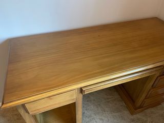 Mobile/Scrivania in legno massello. Restauro