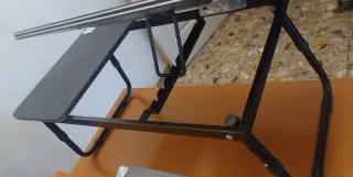 Mesita para cama/sofá negra