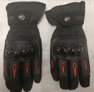 Guantes de moto negros con protecciones