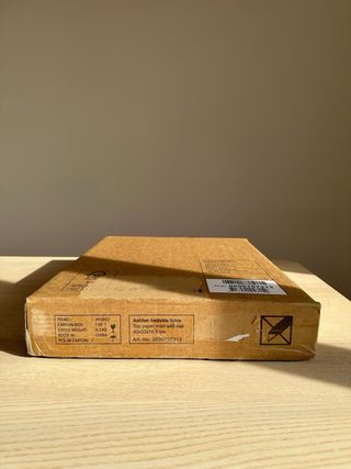 2 Mesitas de noche flotantes de madera nuevas