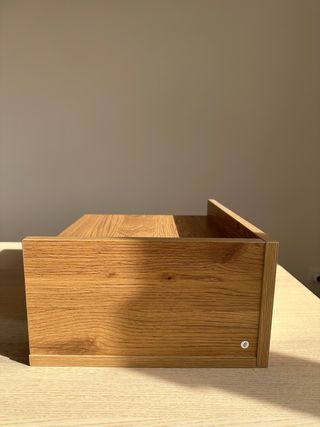 2 Mesitas de noche flotantes de madera nuevas