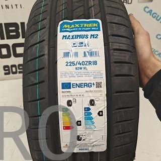 JUEGO 2 NEUMATICOS 225/40 R18 MAXTREK NUEVO