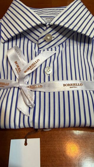 Camicia Borriello a righe blu e bianche