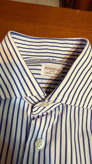 Camicia Borriello a righe blu e bianche