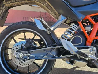 KTM Duke 125