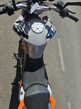 KTM Duke 125