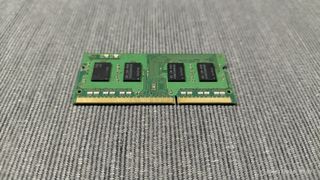 RAM Samsung 2GB DDR3L SO-DIMM M471B5773DH0-YK0