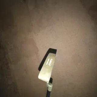 Putter de golf YESS.          SMASH DESIGN