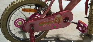 Bicicleta infantil de Barbie