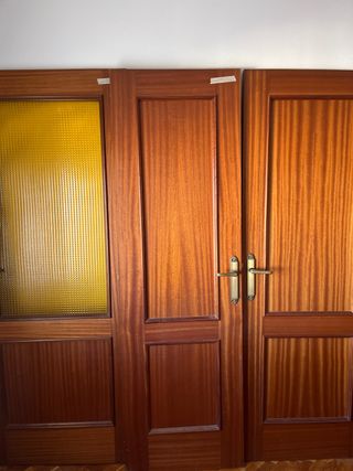 Puertas macizas de madera interior