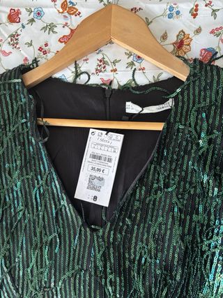 Vestido fiesta lentejuelas verde sin usar