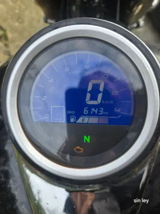 UM Renegade Clásica 125 cc- 6240 km