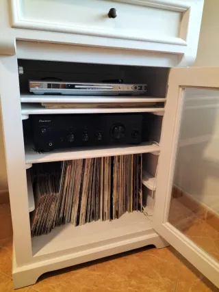 Mueble Auxiliar Música Madera y Cristal