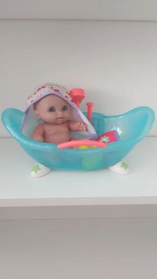 Muñeco bebé hora del baño con accesorios