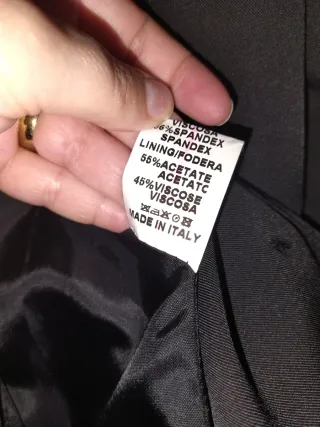 Traje chaqueta y pantalón negro