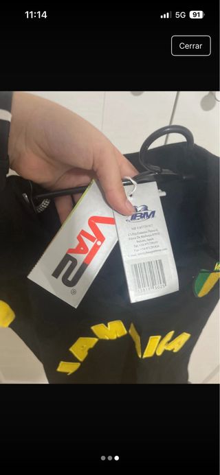 Camiseta Jamaica con etiqueta