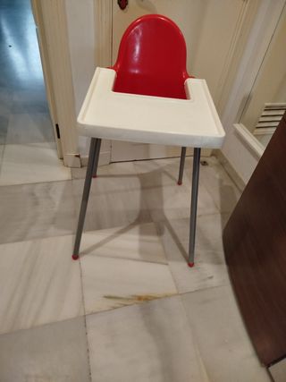 Trona Ikea Roja y Blanca