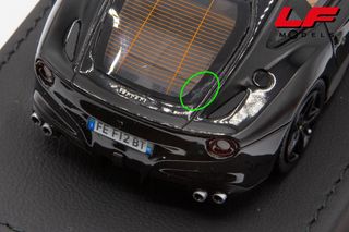 1:43 Ferrari F12 Berlinetta 2012 LS397 - Looksmart