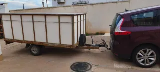 Remolque 750 kg con freno Anti vuelco y tapadera