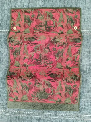 Cartera de mujer con estampado floral