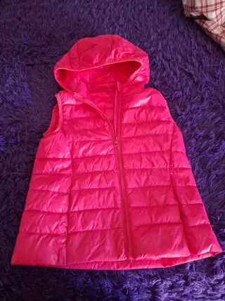 Chaleco acolchado niña rosa con capucha