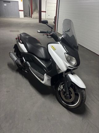 Yamaha XMAX 250cc