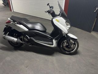 Yamaha XMAX 250cc