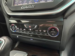 MASERATI GHIBLI 3.0 V6 330CV AUTO. 8 VEL.