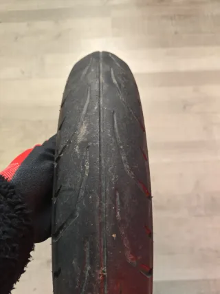 Neumático 100/80-17 dunlop usada