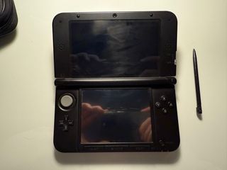 Nintendo 3DS XL Roja