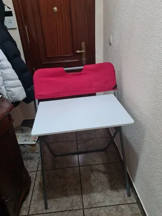 Mesa Plegable Roja y Blanca