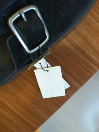 Zuecos/Mules Unisex Zara Negros