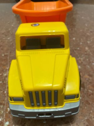 Camión Juguete Amarillo con Volquete Naranja