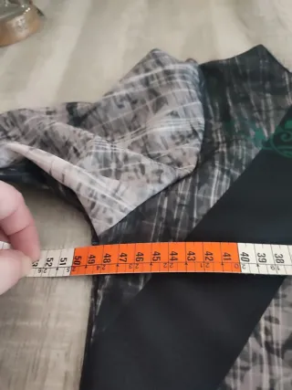 Vestido gris y verde 3/4