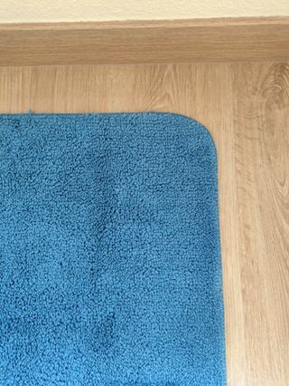Alfombra de baño suave azul
