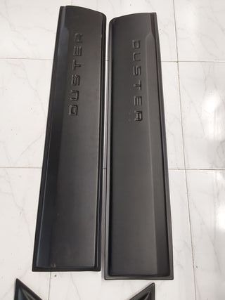 ONEWAY Revestimiento de carrocería Compatible con Dacia Duster II 2018-2024 - Negro Mate