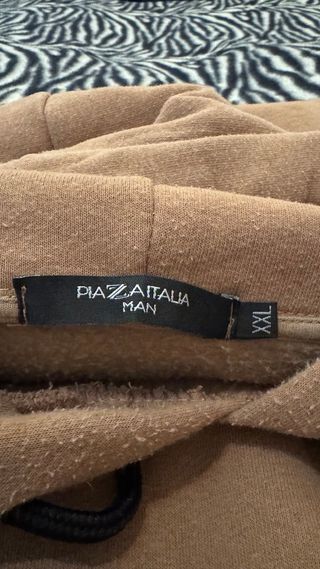 Felpa marrone cammello con cappuccio