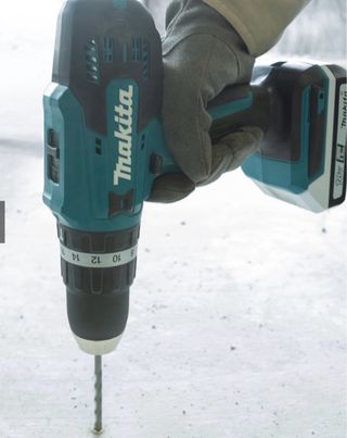 Taladro Makita HP488D + Accesorios-NUEVO