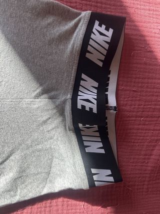 Leggings Nike grises