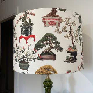 Gran pantalla de tela para lampara