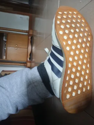 Zapatillas Adidas Blancas y Azules