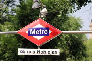 HABITACIÓN EN ALQUILER. Tfno: 649007750.