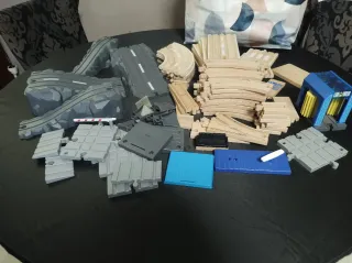 NO con InPost - Pistas, Parking y avión