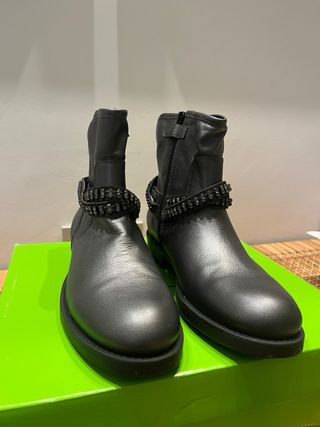 Botines Unisa Piel con Strass Gris