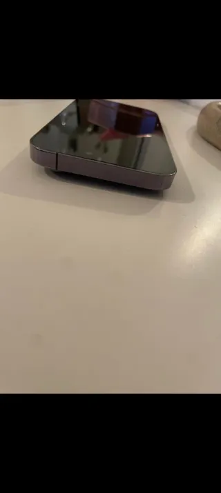 iPhone 14 Pro Morado