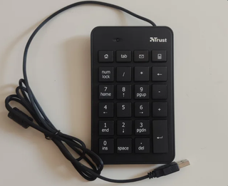 Teclado MIDI Arturia MiniLab MkII + Accesorios