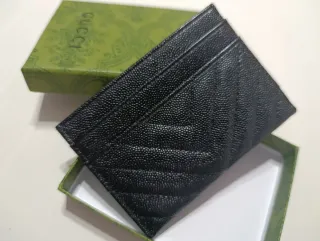 Tarjetero Gucci Negro y Dorado